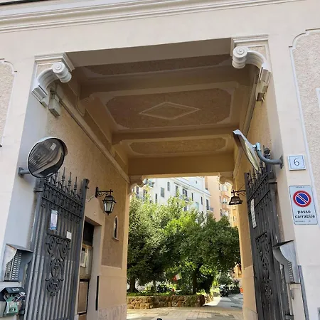 公寓 Luminosa E Accogliente Casa Centro Storico 罗马